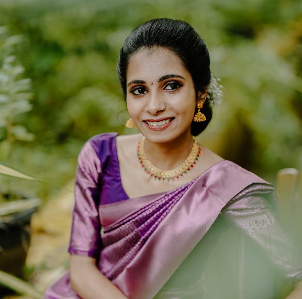 MIRROR BEAUTY PARLOUR KAKKATTIL