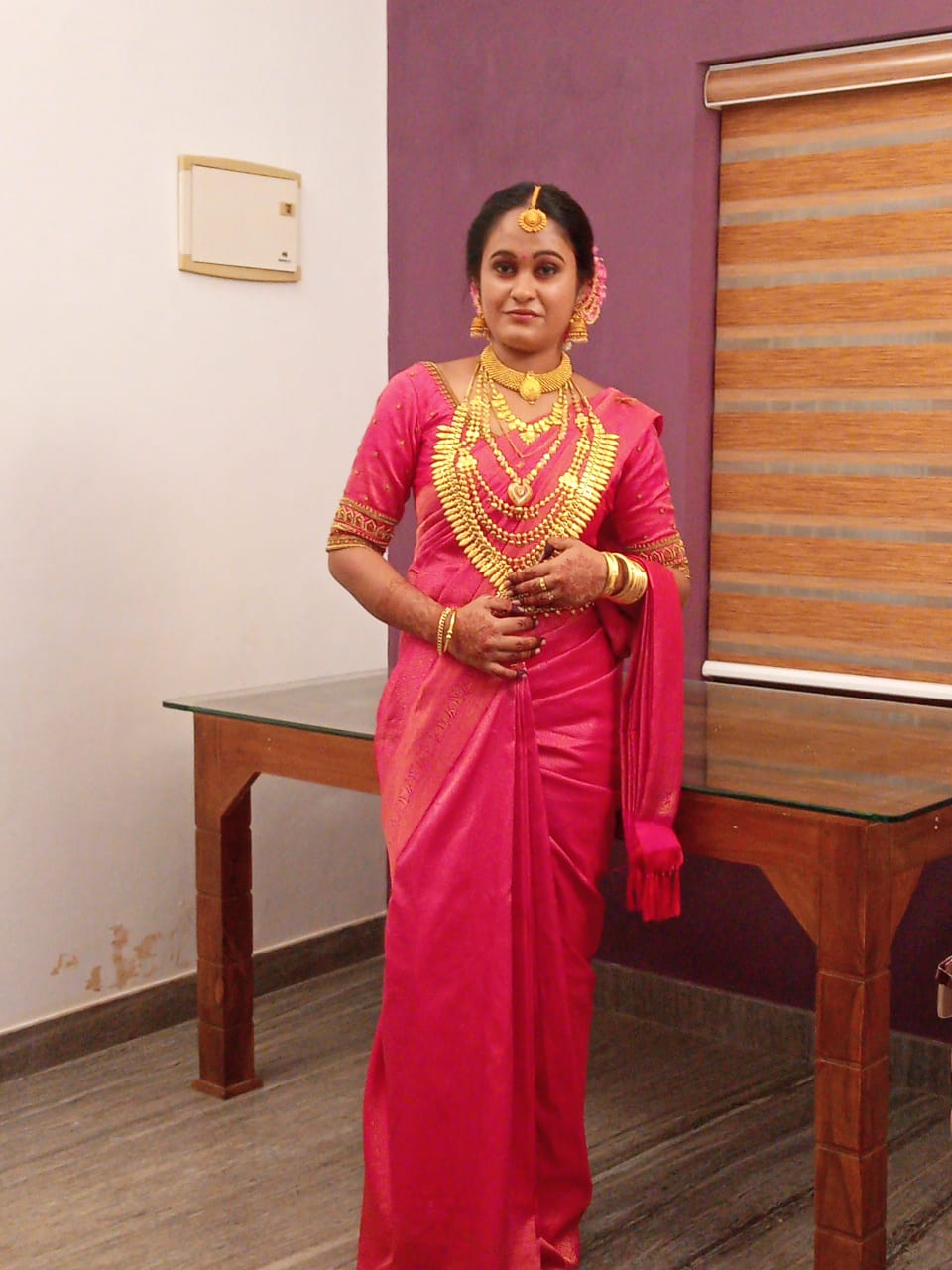 MIRROR BEAUTY PARLOUR KAKKATTIL